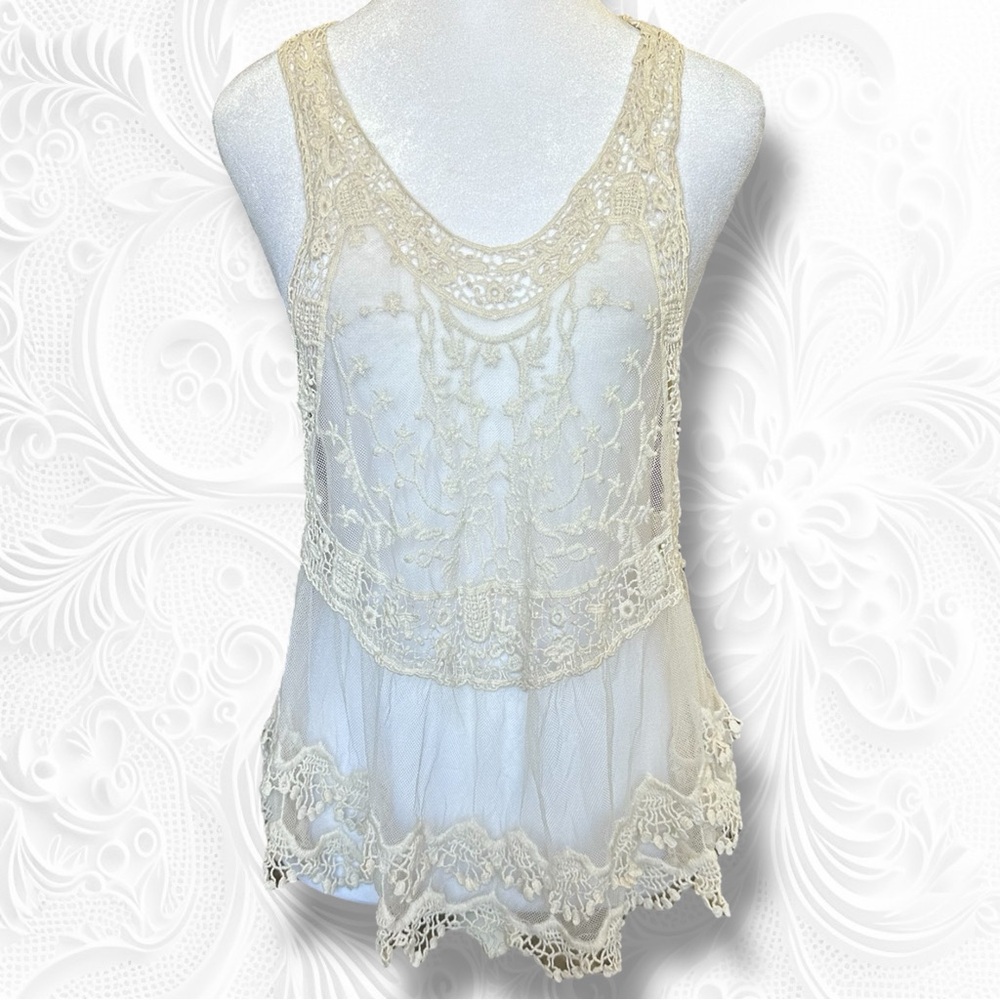 Sans Souci Ivory/Cream Lace Razorback Top Size Small